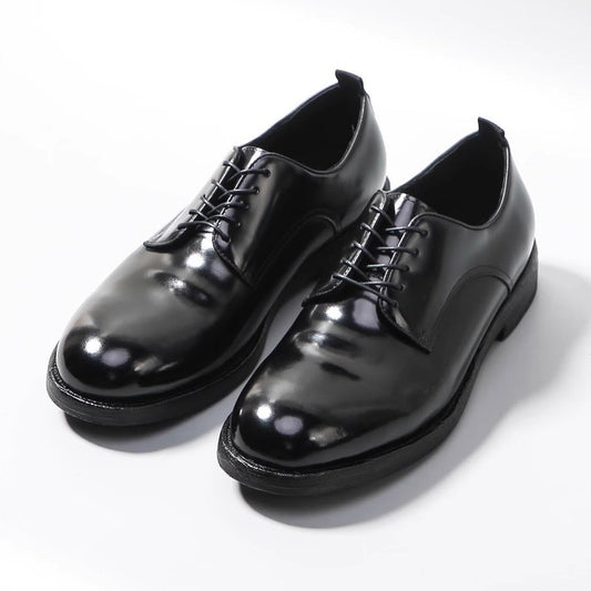Scarpe stringate con punta tonda in vera pelle Shell Cordovan