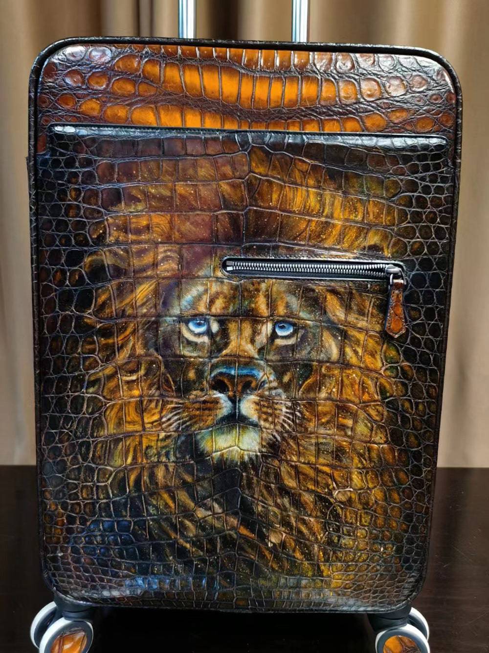 Retro valigia trolley/roll aboard in pelle effetto coccodrillo marrone, borsa da viaggio/weekend, ruote universali, 20 pollici, con pittura a mano